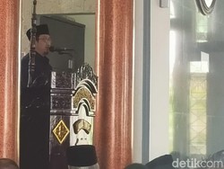 Usai Jalani Pemeriksaan, Yusuf Mansur Jadi Khatib dan Imam Salat Jumat