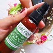 Yuk Dapatkan Kulit Cantik dan Sehat dengan Memakai Sensatia Botanicals Facial C-Serum!