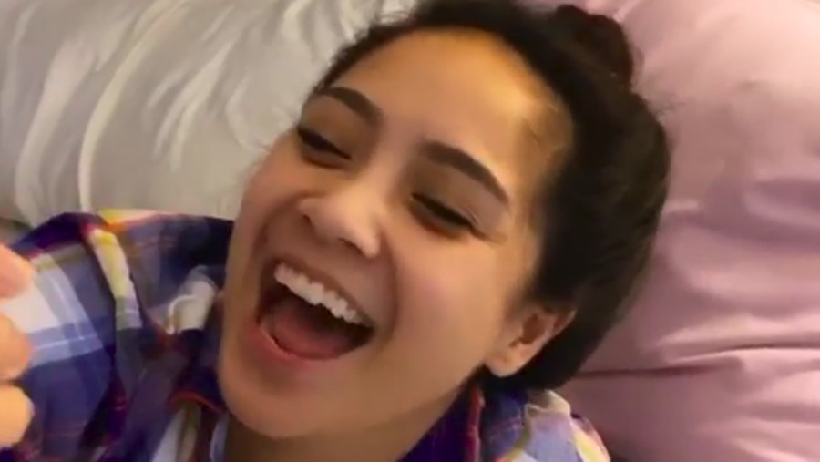 Lihat Muka Raffi Ahmad dan Rafathar Tertukar, Nagita Slavina Ngakak Muka Raffi Ahmad dan Rafathar tertukar dalam unggahan Insta Story, Nagita Slavina tertawa bahak.