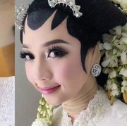 [FORUM] Hijabers, pede gak kalau nikah pakai hijab dikasih paes gitu?