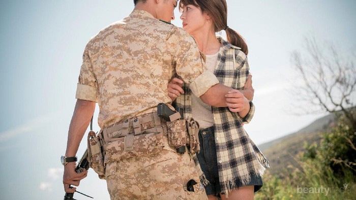 Sebelum Resmi Menikah, Ternyata Song Joong Ki Pernah Dekat dengan Para Wanita Ini