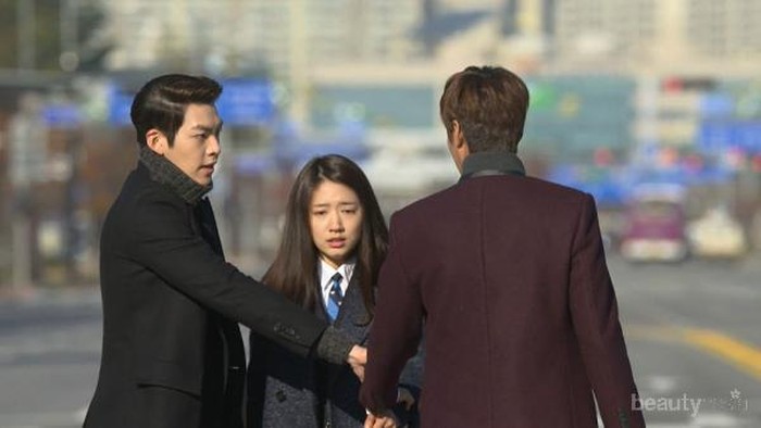 [FORUM] Pernah nggak ngerasain jatuh cinta lagi padahal sudah punya pacar?