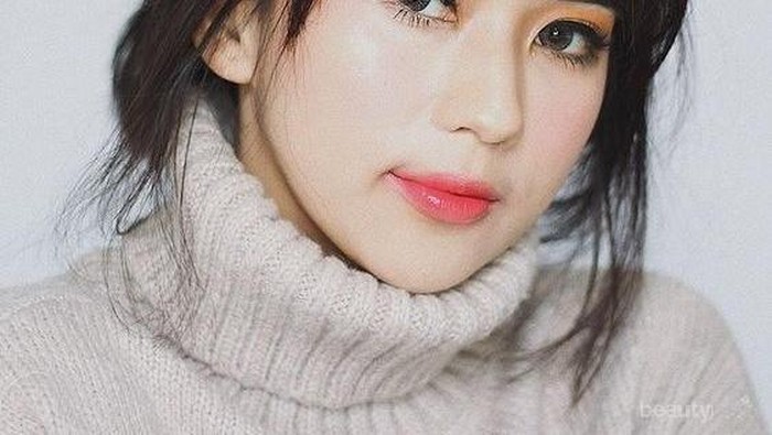 Cantik dan Glowing, Ini Rekomendasi Bedak Lokal yang Jadi Andalan Para Wanita Cantik dan Glowing, Ini Rekomendasi Bedak Lokal yang Jadi Andalan Para Wanita