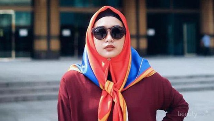 Kamu Wajib Punya! Ini Dia Bahan Hijab yang Sedang Ngetren Saat Ini!