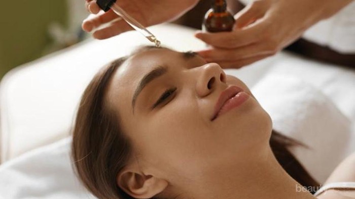 Bisa Berakibat Jerawat, Ini 7 Face Oil Ini yang Harus Dihindari Oleh Kulit Berminyak!