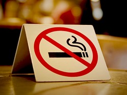 Jepang Bakal Denda Rp6,7 Juta untuk Para Perokok di Restoran