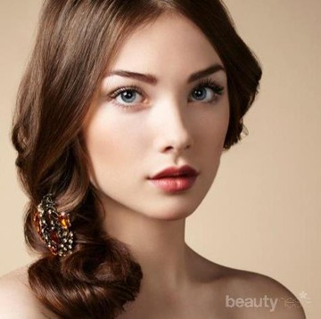 Ladies, Ini Dia Tips Alis untuk Tampilan Make Up yang Natural dan Flawless