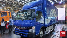 Fuso Pamer Truk Listrik, Sanggup Angkut Barang 4 Ton