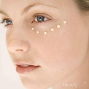 Ternyata Fungsinya Serbaguna, Ini Dia 5 Concealer Hacks Khusus Kamu Wanita yang Praktis!