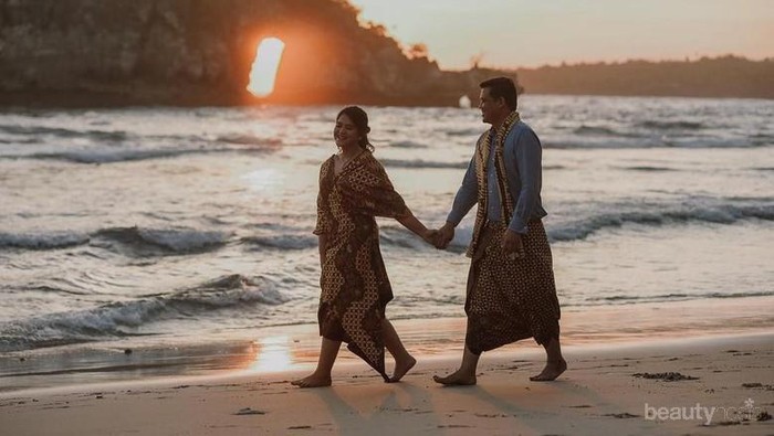 Banyak Pedagang Kaki Lima Dihadirkan, Ini Fakta Unik Dibalik Pernikahan Kahiyang Ayu Banyak Pedagang Kaki Lima Dihadirkan, Ini Fakta Unik Dibalik Pernikahan Kahiyang Ayu