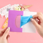 Selain Clean & Clear, Ternyata Ini Kertas Minyak yang Ampuh Mengangkat Minyak Berlebih di Wajahmu