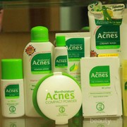 Ada yang pakai produk Acnes?