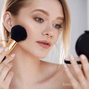 [FORUM] Kenapa setiap pakai bedak, kulit malah jadi super kering?