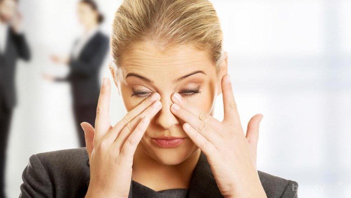 [FORUM] Pernah ada yang mengalami mata iritasi karena pakai makeup?