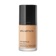 Dewy Look dengan Light Bulb and Fluid Foundation dari Shu Uemura