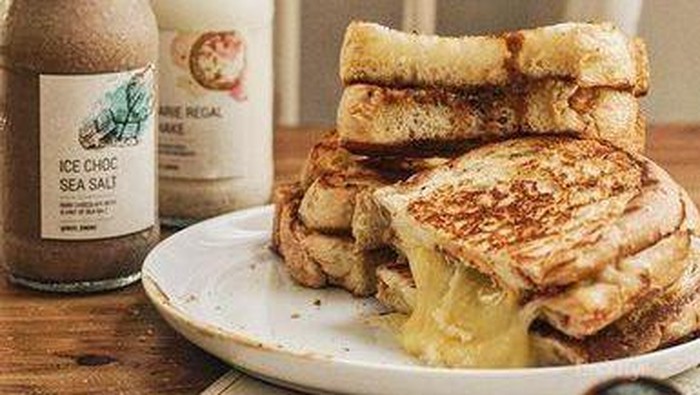 [FORUM] Ada yang pernah makan di roti eneng?