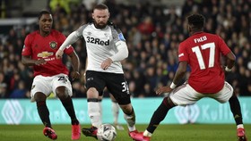 Manchester United Kontrak Kai, Anak Wayne Rooney