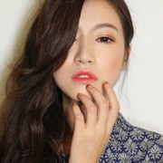 Sedang Buru-buru? Kamu Bisa Menerapkan 4 Tips Make Up Ini, Ladies!