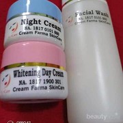 [FORUM] ada yg pernah pake krim farma wdc? itu cocok ga yahhh di pake buat umur 18 tahun?