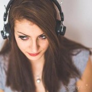 [FORUM] Pernah gak sih benci sama suatu lagu tapi malah hafal banget sama liriknya?