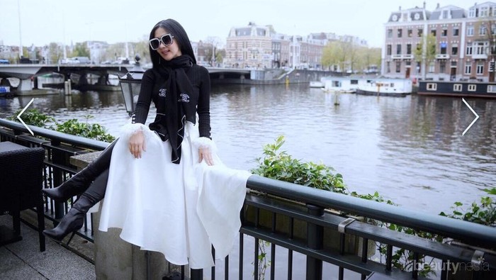 Harga Dari 4 Jam Tangan Mewah Syahrini Ini Bisa Beli Puluhan Rumah Lho, Penasaran?