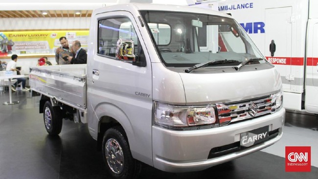 Suzuki Carry Luxury meluncur di Giicomvec, Kamis (5/3).