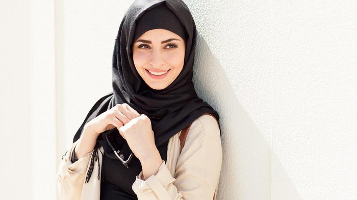 Hijabers, Ini Dia Cara Mudah Mengatasi Bau Tidak Sedap Pada Hijab!