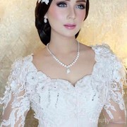 Ingin Riasan Pernikahan Kamu Awet Seharian? Pilih 5 Merk Foundation Ini Ladies!