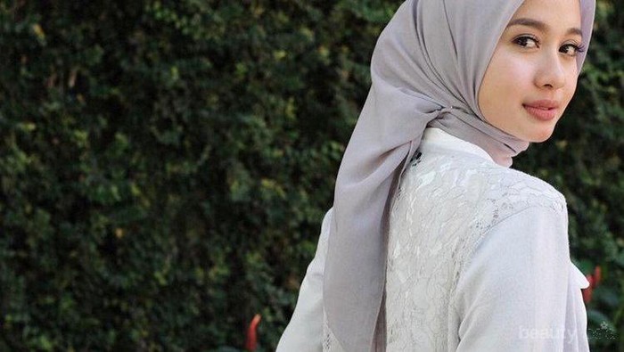 [FORUM] Laudya Chintya Bella kok kalau pakai hijab kotak bisa rapi banget ya?