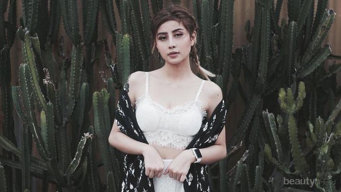 Seksi Banget! Intip 5 Inspirasi Gaya dengan Bralette yang Nge-trend Ala Selebgram Ini!