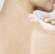 [FORUM] Luluran sendiri di rumah tiap hari bikin putih kulit gak?