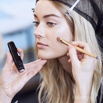 Berprofesi sebagai MUA? Inilah Tips Menjaga Kesterilan Produk Makeup yang Wajib Kamu Coba, Ladies!