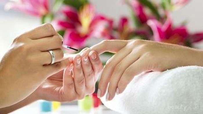 [FORUM] Ada yang rajin meni pedi kuku panjang ke salon?