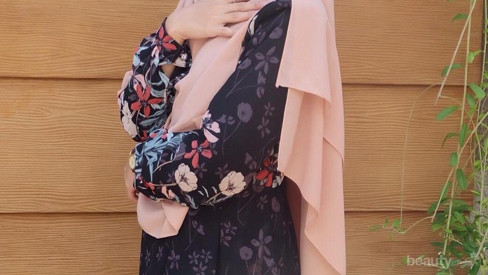 Model Hijab Syar'i Ini Cocok Banget Lho untuk Remaja Model Hijab Syar'i Ini Cocok Banget Lho untuk Remaja