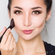 Ternyata Enggak Susah, Begini Cara Contouring yang Tepat untuk Samarkan Pipi Tembam!