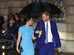 Arti Bahasa Tubuh Meghan Markle di Penampilan Perdananya Setelah Megxit