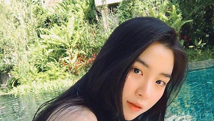 Selain eyeliner, cara bikin mata terlihat lebih besar gimana ya? Selain eyeliner, cara bikin mata terlihat lebih besar gimana ya?