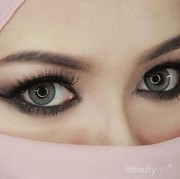 [FORUM] Apa ada hukumnya memakai eyeliner dalam Islam?