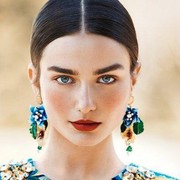 [FORUM] Kamu suka menyesuaikan baju yang kamu pakai dengan makeup hari itu nggak?