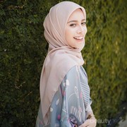 [FORUM] Menurut kamu, apakah warna hijab mempengaruhi bikin wajah jadi cerah atau kusam?