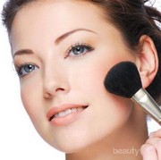 Bosan dengan Warna Pink? Berbagai Merk Blush On Peach Ini Dapat Menjadi Pilihan Barumu