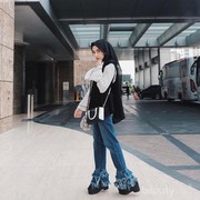 [FORUM] Kamu cocok gak kalau pakai flare pants yang bawahnya rumbai seperti ini?
