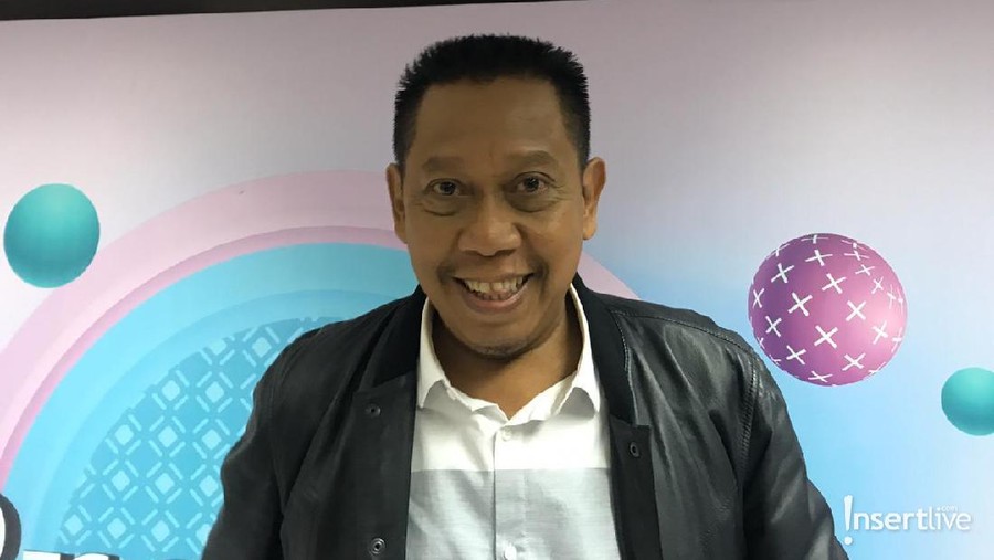 Tukul Arwana menyesalkan pelaku penimbun masker akibat maraknya virus corona di Indonesia. Pelaku penimbun itu sendiri membuat keberadaan masker menjadi langka.