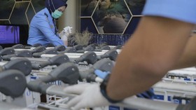 Mereka yang Tetap Bekerja dan Rentan Penularan Virus Corona