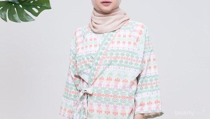 Cek 3 Rekomendasi Online Shop yang Menjual Kimono Hijab Murah dengan Motif Super Lucu Ini!