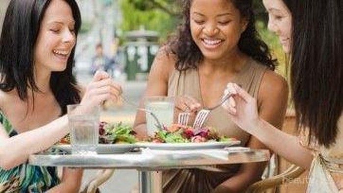 [FORUM] Punya teman yang celamitan, harus gimana nih?