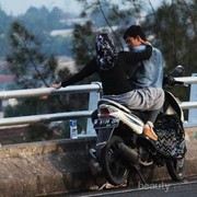 [FORUM] Kamu paling kesal sama gaya pacaran orang yang.......