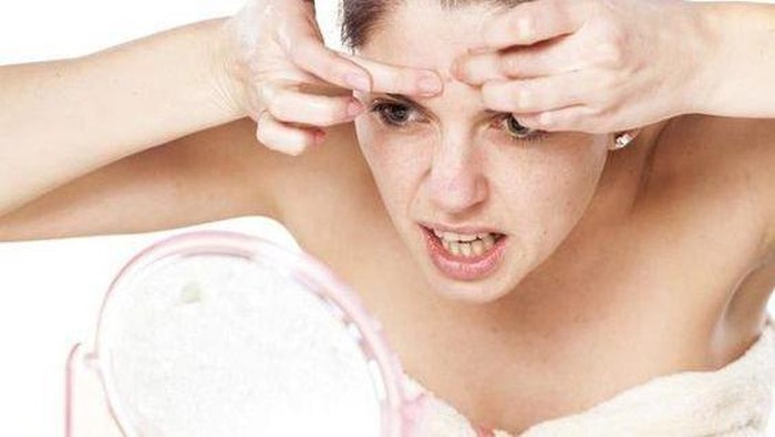 Menyebabkan Kematian, Sembarangan Memencet Jerawat Bisa Membuatmu Mengalami Hal-hal Ini!