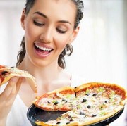 [FORUM] Pernah ngabisin pizza sendiri satu loyang?