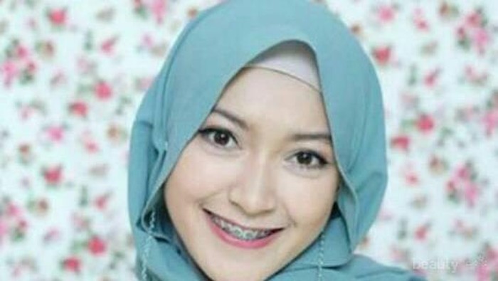 6 Trend Aksesoris Kekinian Ini Bakal Bikin Kamu Makin Cantik Saat Berhijab!